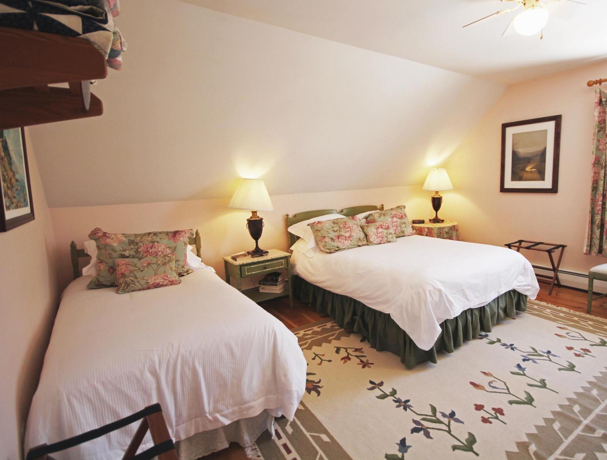 Highland Lake Inn Andover Quarto foto